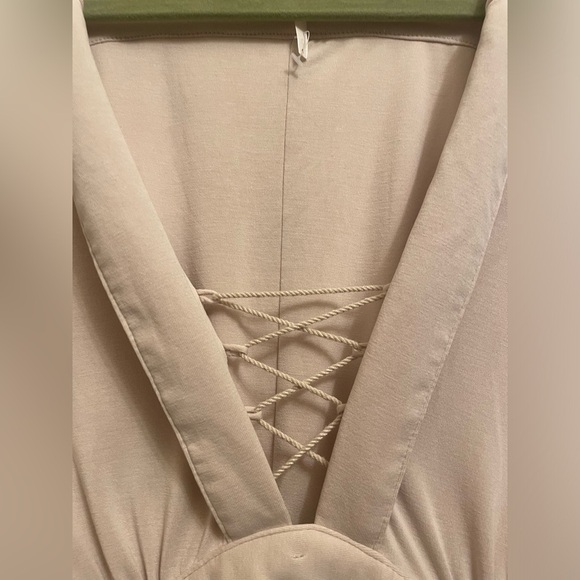 Free People|| Boho Corset Style Mini Dress, Renaissance, Size 6 Soft as butter - Picture 3 of 8